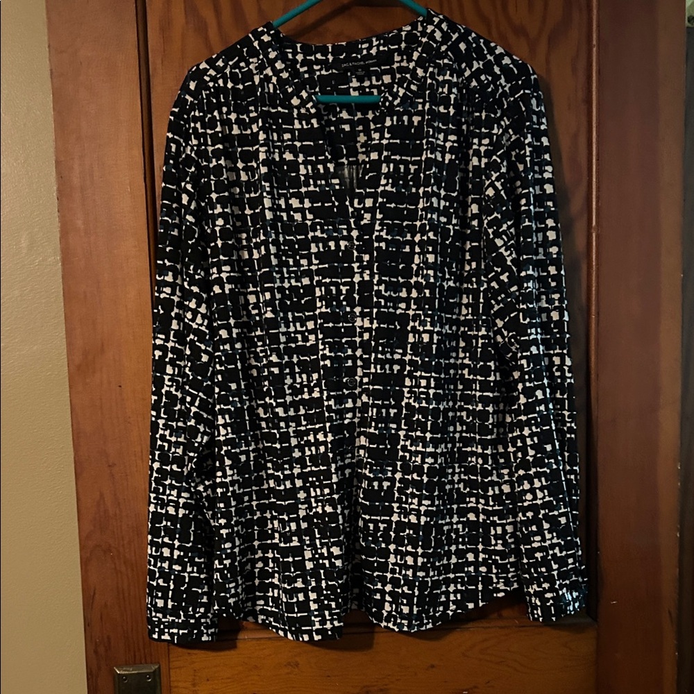 Chic Black and White Patterned Blouse with Hints of Green